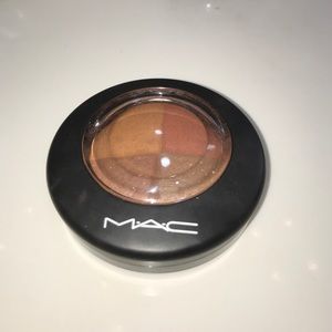 -Mac mineralize skinfinish natural