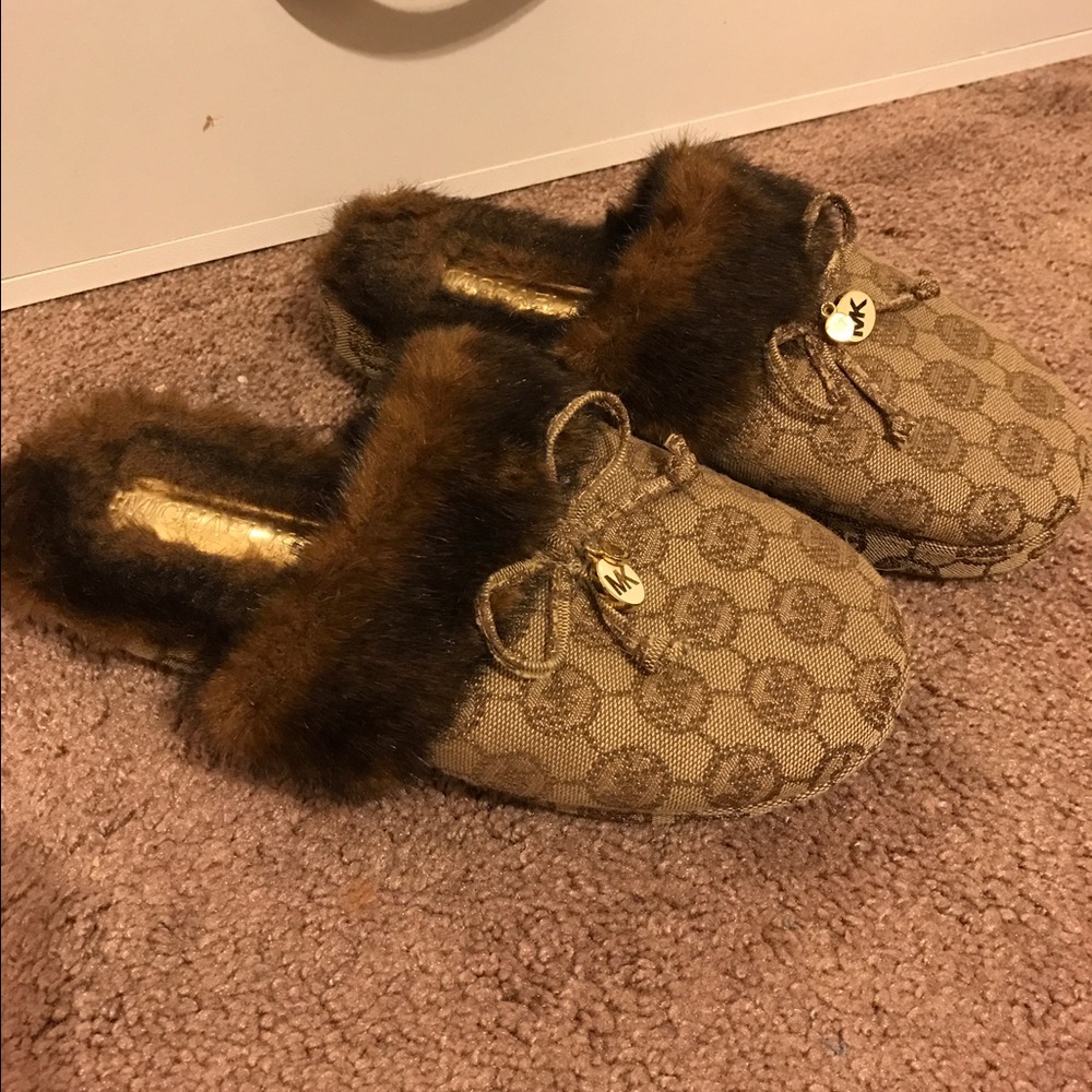 MK fuzzy brown slippers