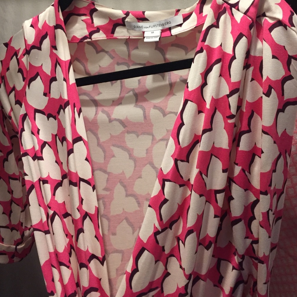 Pink DVF wrap dress - size 10
