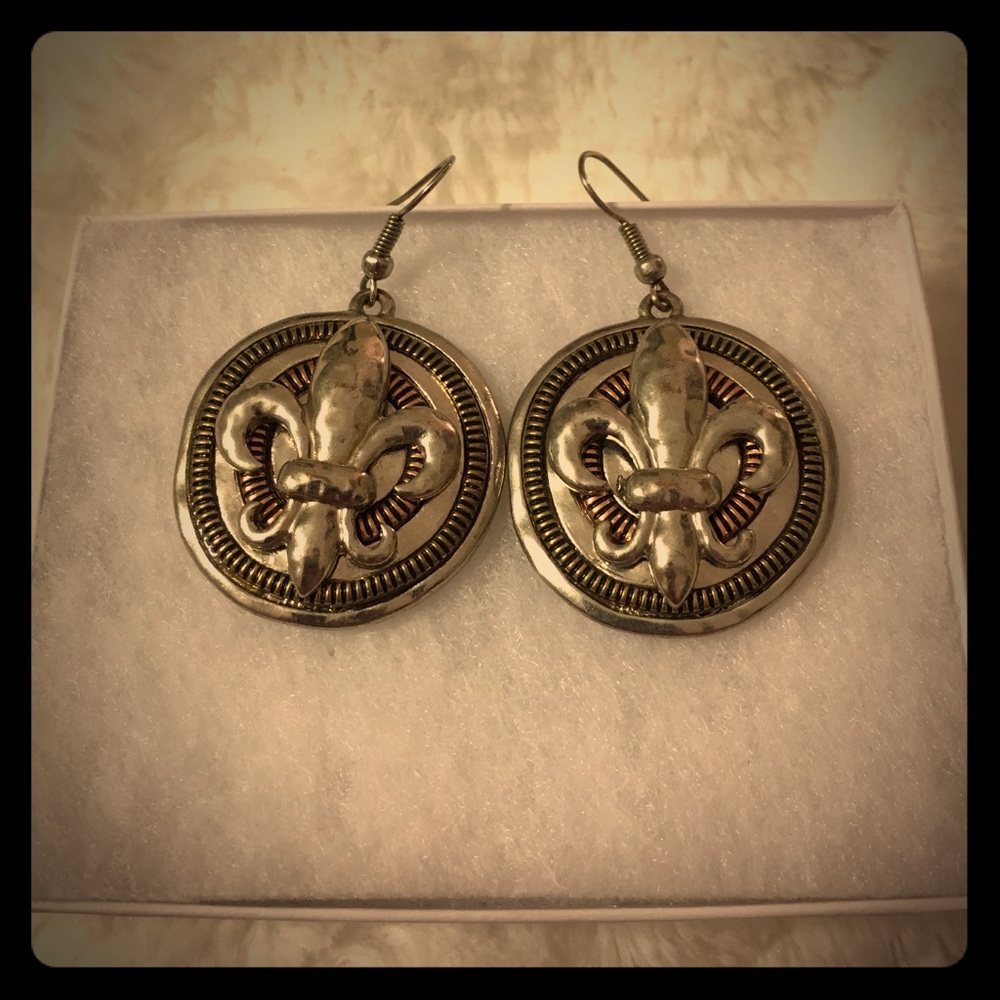 Fleur de lis earrings