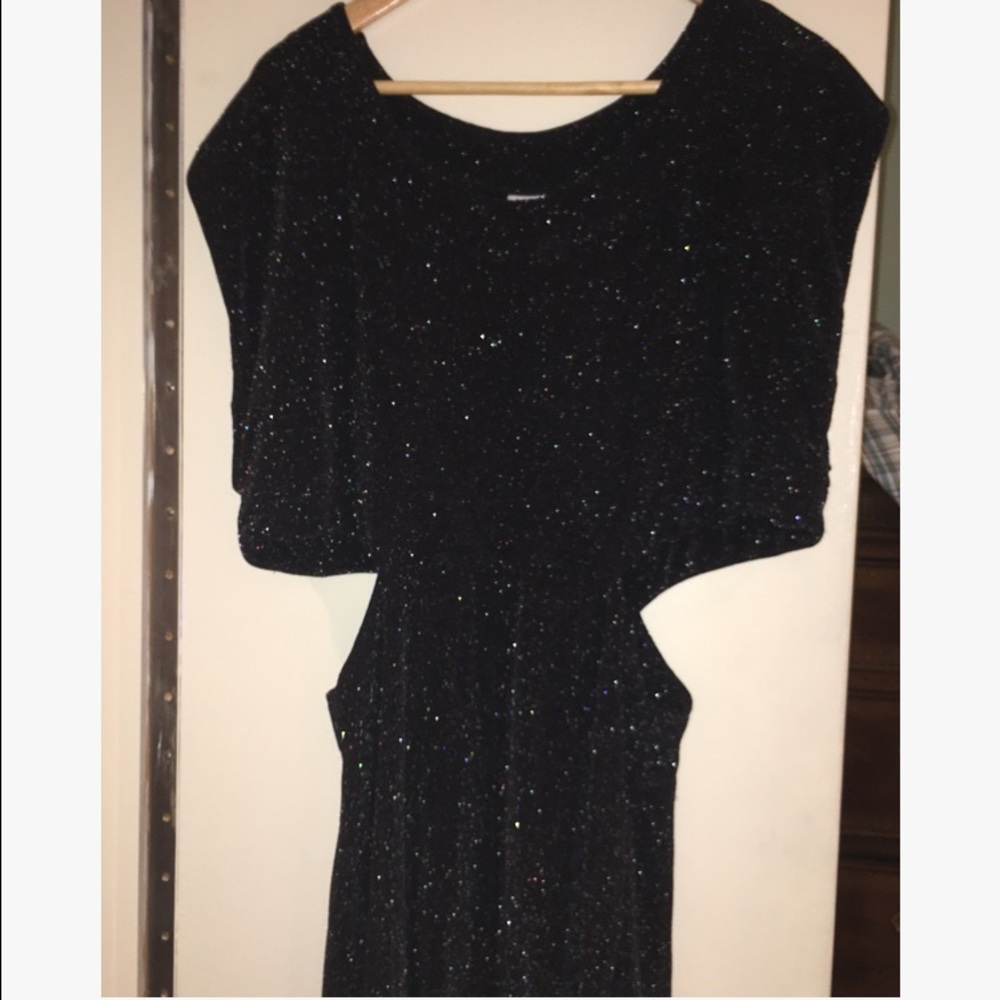 🛍SOLD🎉HP! Sparkly Cutout Dress - Picture 2 of 4