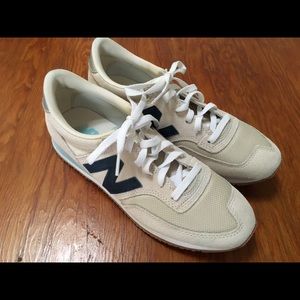 Women's new balance sneakers. J crew. Size 8.