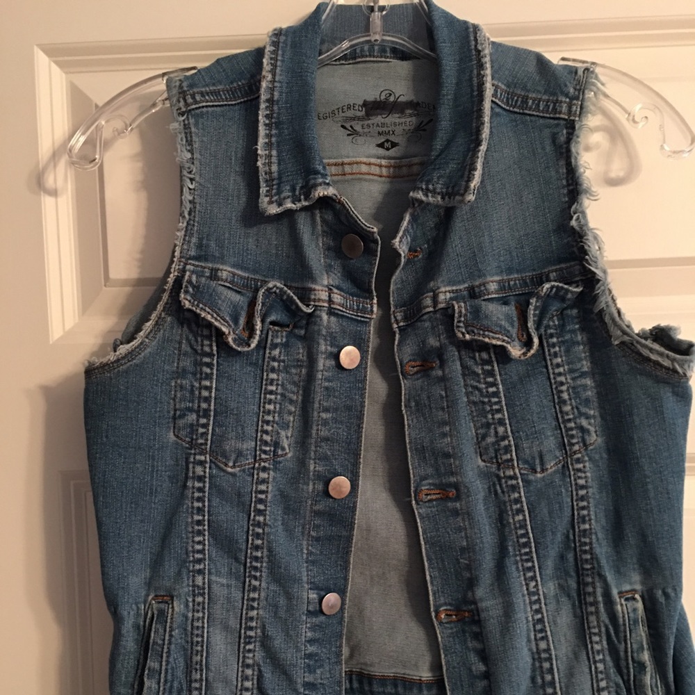 VINTAGE JEAN VEST