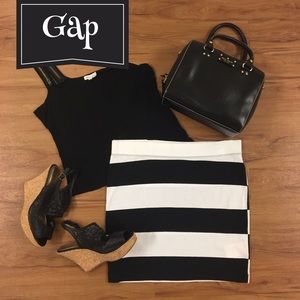 Gap White and Black Striped Body Con Skirt