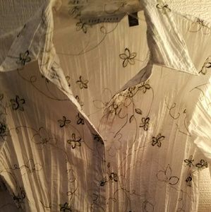 Beautiful button down shirt.