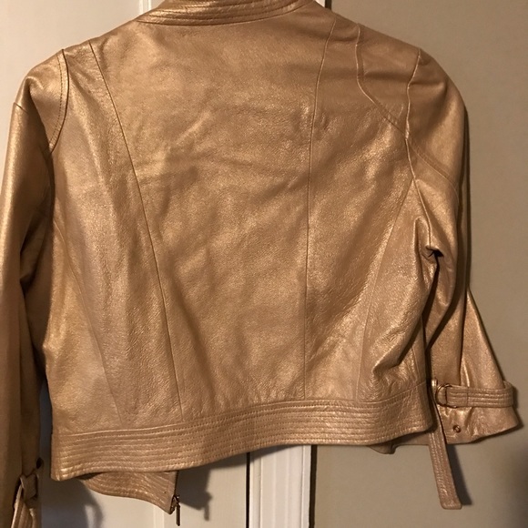 Gold Jacket - Picture 2 of 3