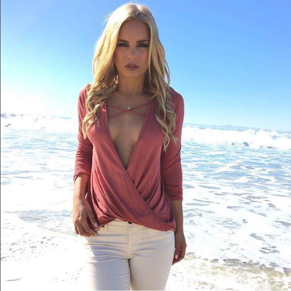 Cross with a twist jersey top in salmon