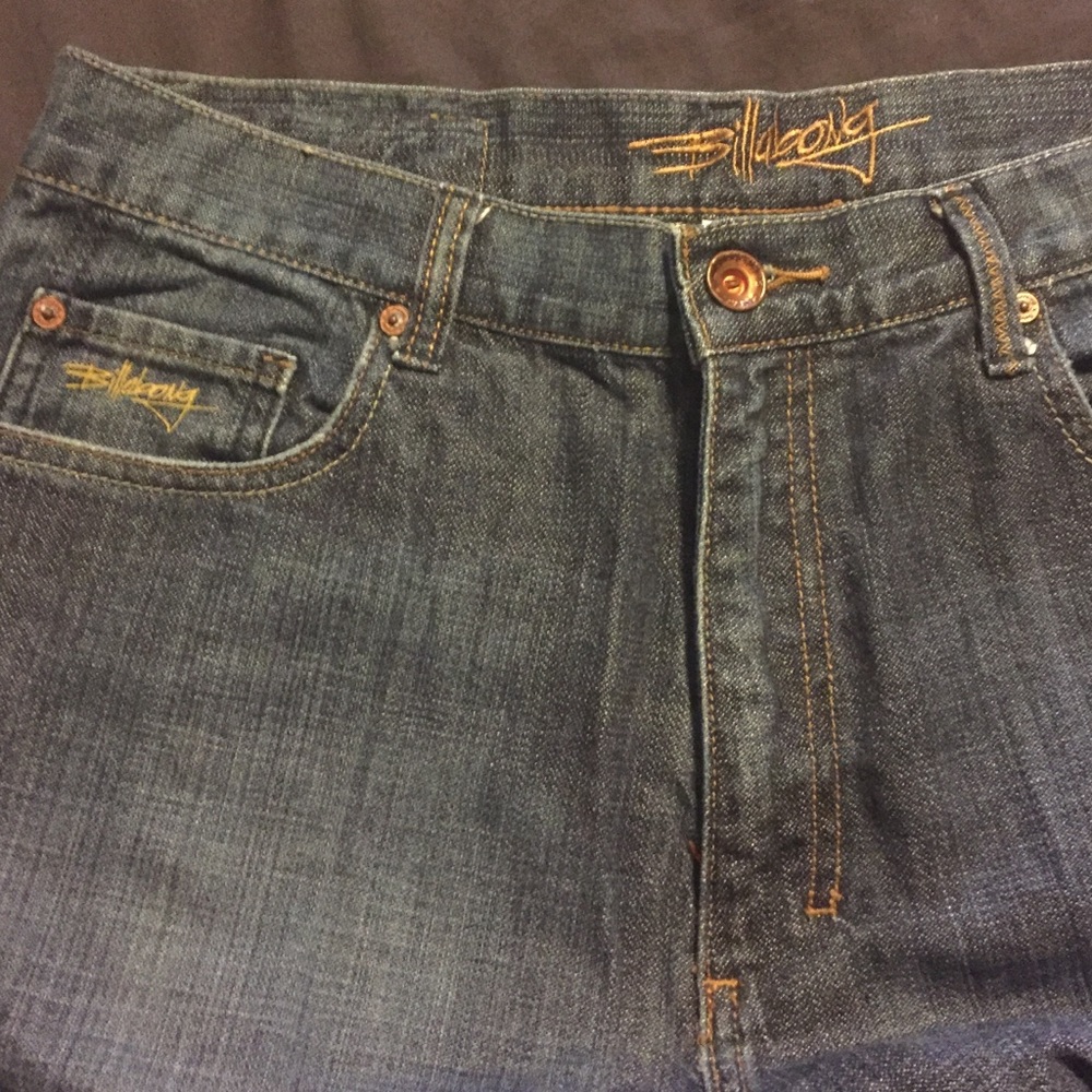 Men's Billabong jeans size 33x32