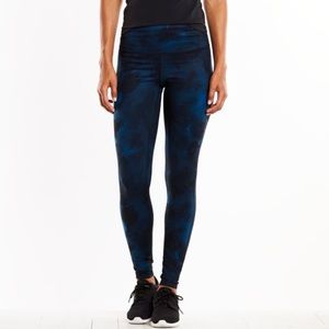 LUCY Perfect Core Legging