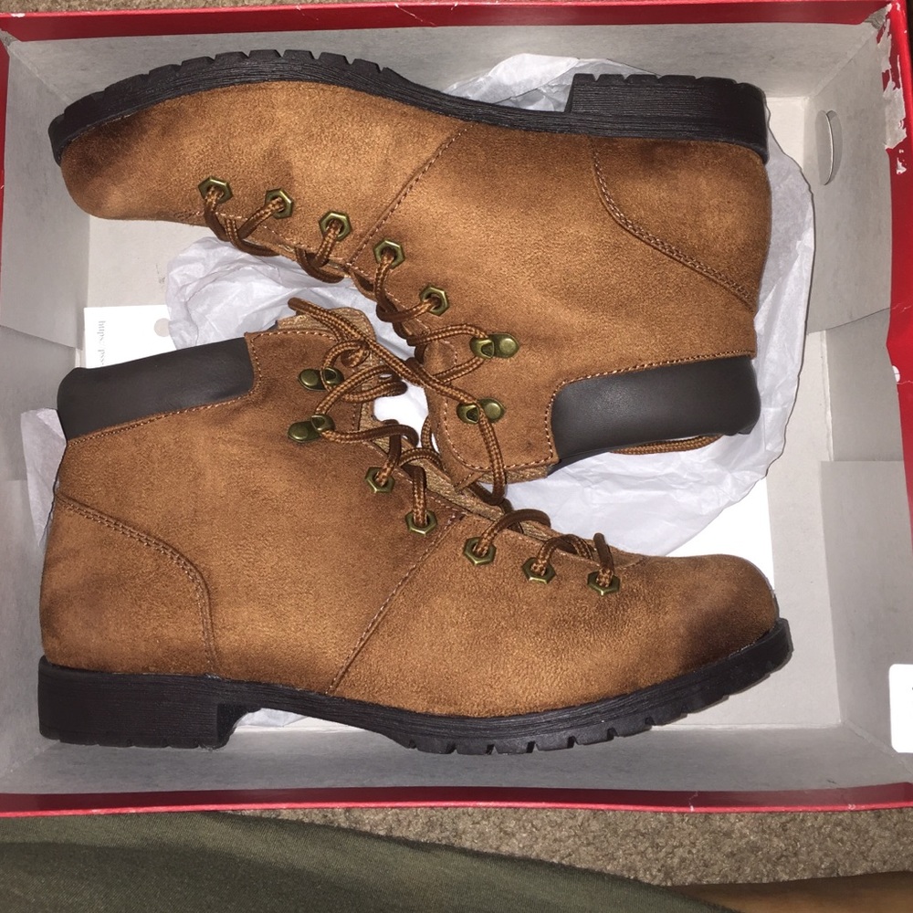 American Eagle Hiking Boots