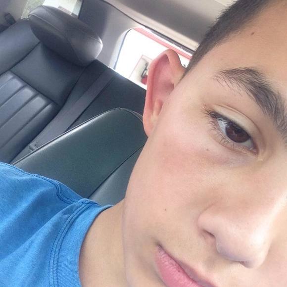 Meet your Posher, Chris - Picture 1 of 1