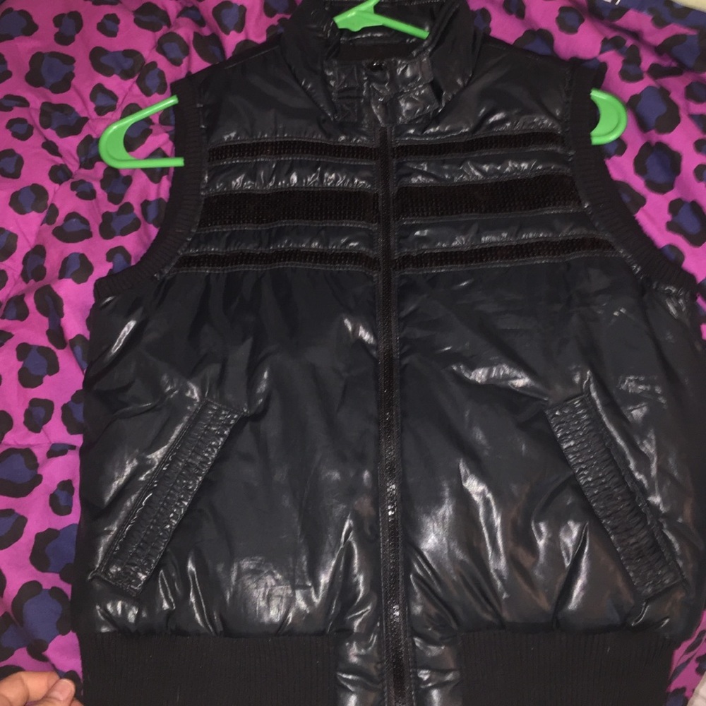 Super cute girls puffer vest