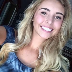 Meet your Posher, Cassandra