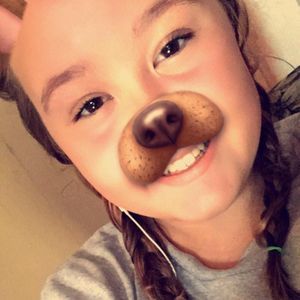 Meet your Posher, Adrieonia