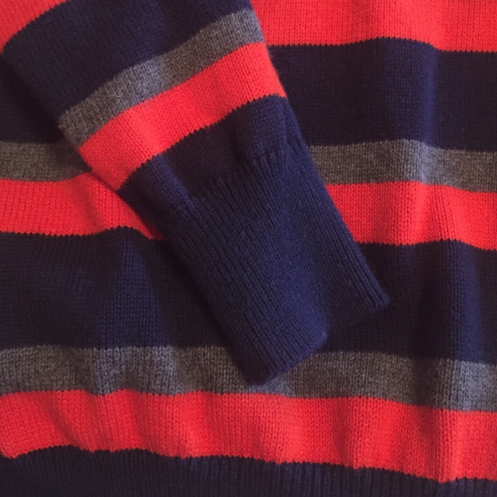 Sweater - Picture 3 of 3