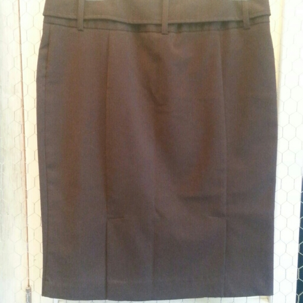 Skirt - Picture 2 of 2