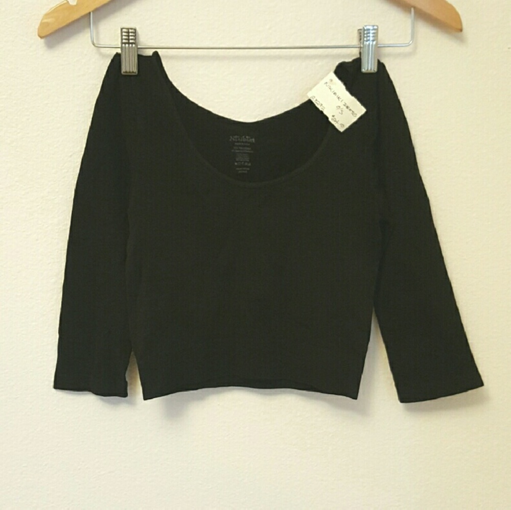 NWT - Scoop neck Crop Top