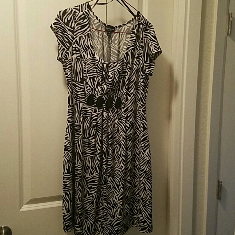 Zebra Print Short Sleeve Dress