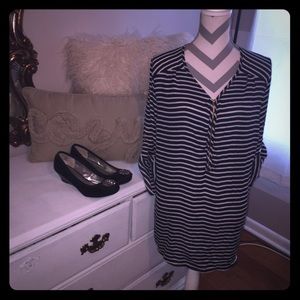 XL Black and White Striped Blouse with Zipper.