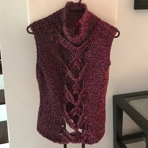 Pink sleeveless crop turtleneck sweater M