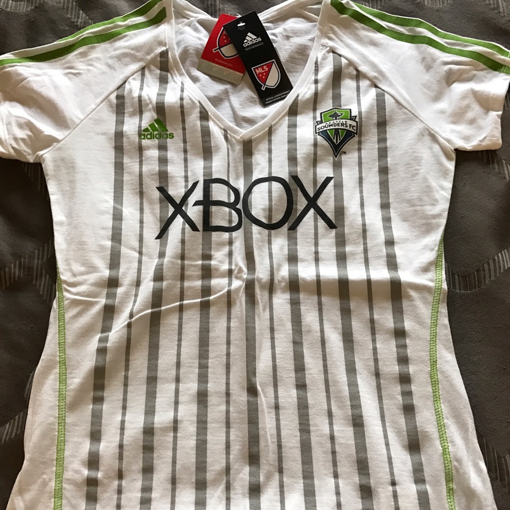 Brand new Sounders t-shirt