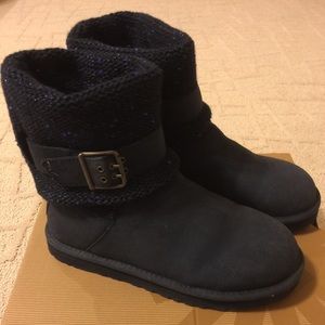 Ugg Australia Cambridge Navy Blue Boots