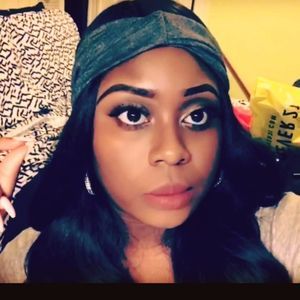 Meet your Posher, Camille