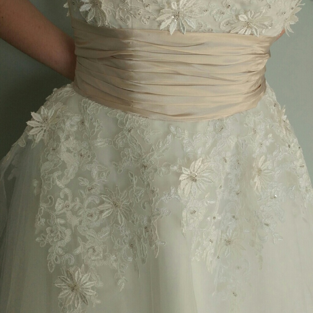 Ivory t-length wedding dress
