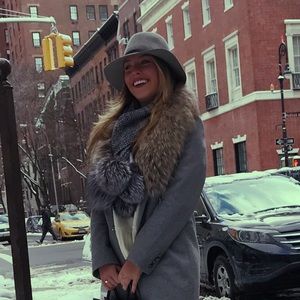 Meet your Posher, Samantha