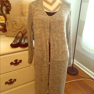 XL Long heather Gray cardigan with Zipper.