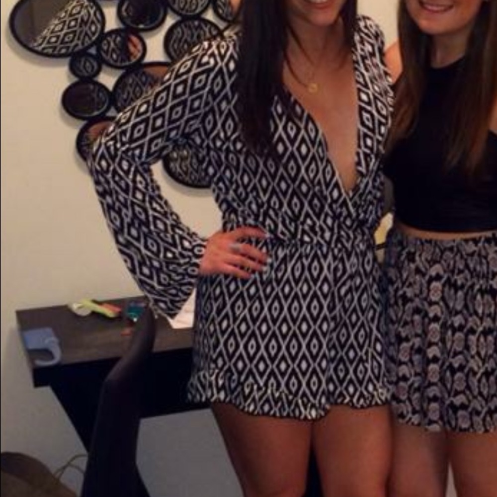 Printed long sleeve romper