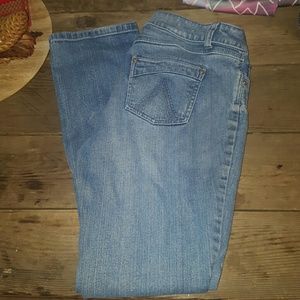 New condition Delia's straight cut jeans