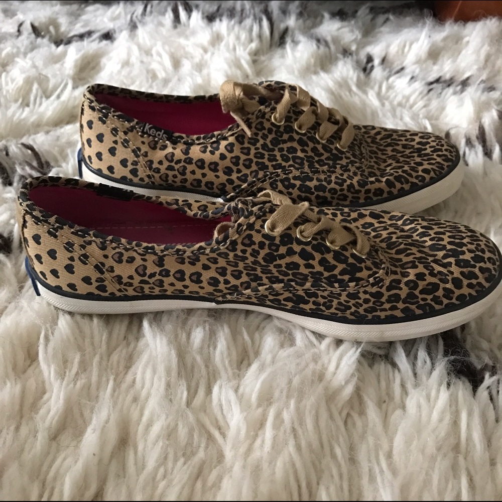 Leopard/heart Keds