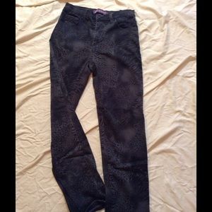 Gloria Vanderbilt animal print Amanda jeans size 6
