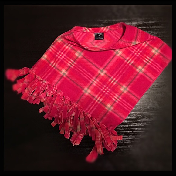 The Children's Place Fleece Poncho & Beanie Set - Picture 2 of 4