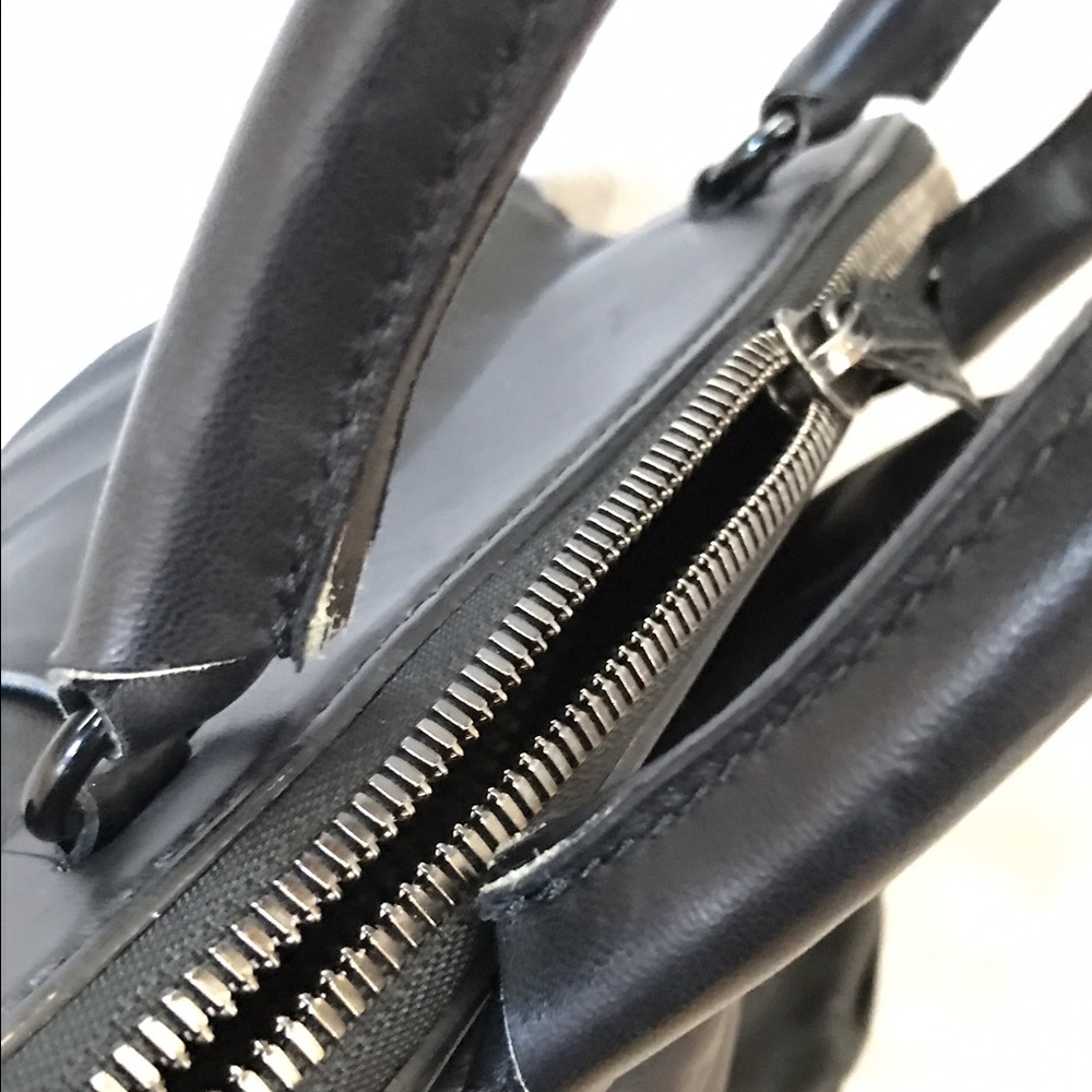 Valentino Garavani Bag - Picture 2 of 4
