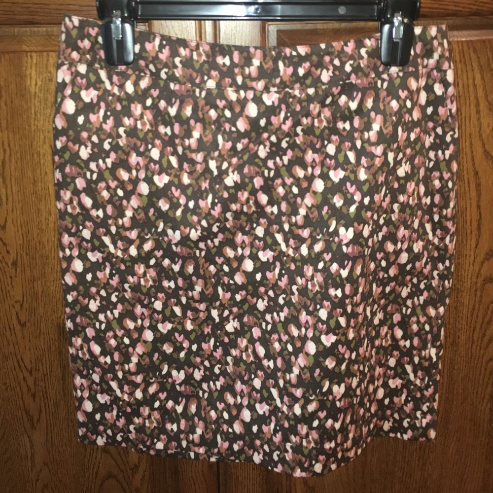 Straight stretch skirt with full lining ✌🏾