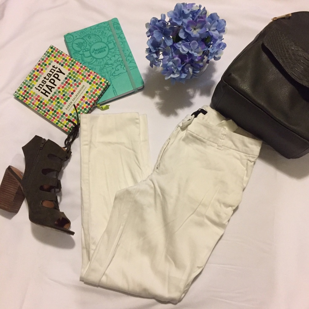 🎊 SALE 🎀 H&M Off White Pants