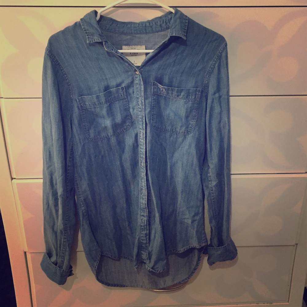 A&F long sleeve shirt