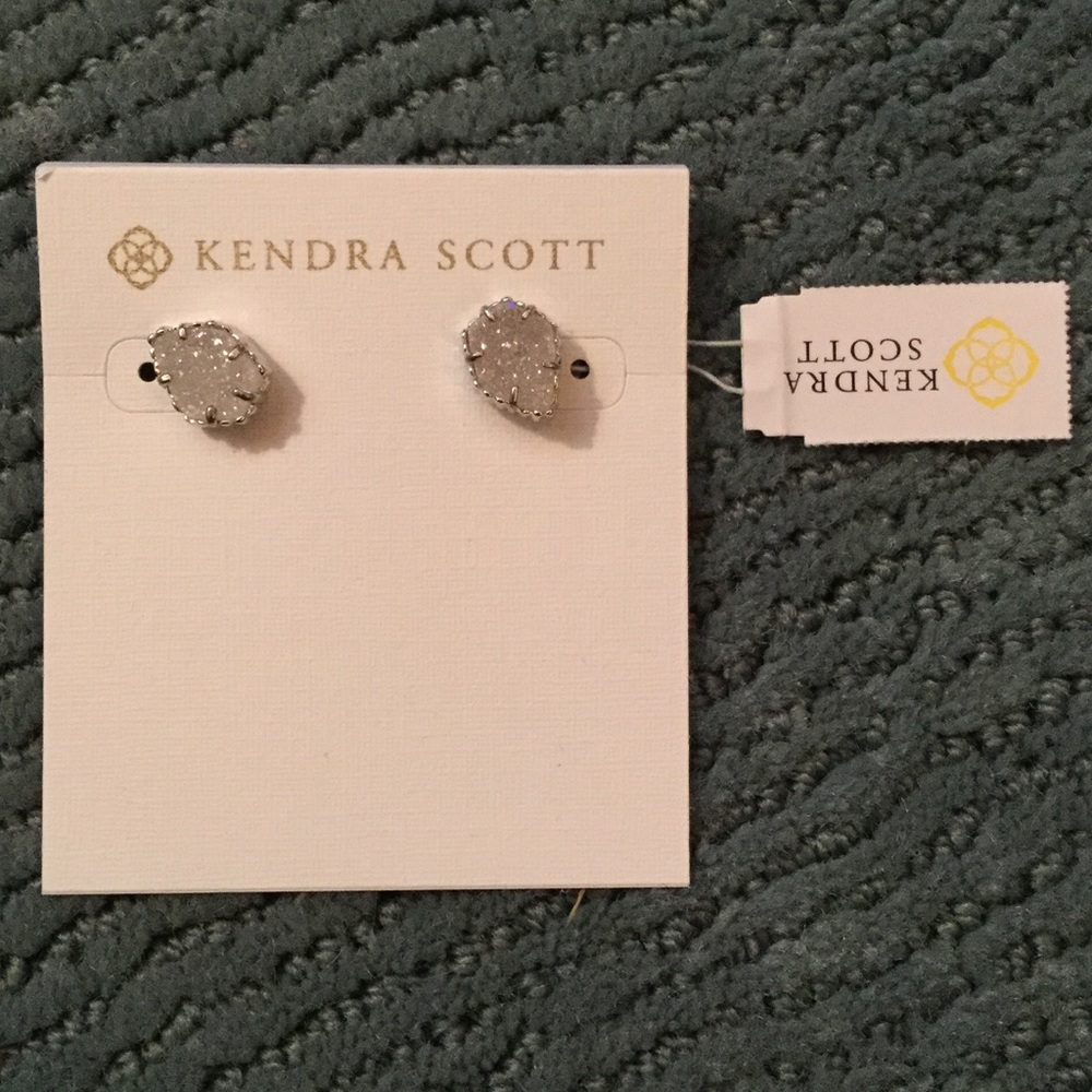 Tessa Silver Stud Earring