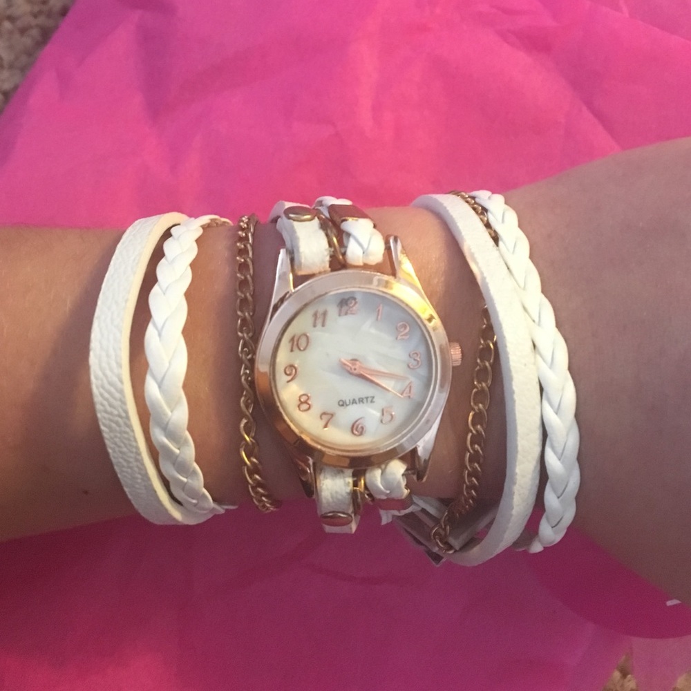 Wrap around watch