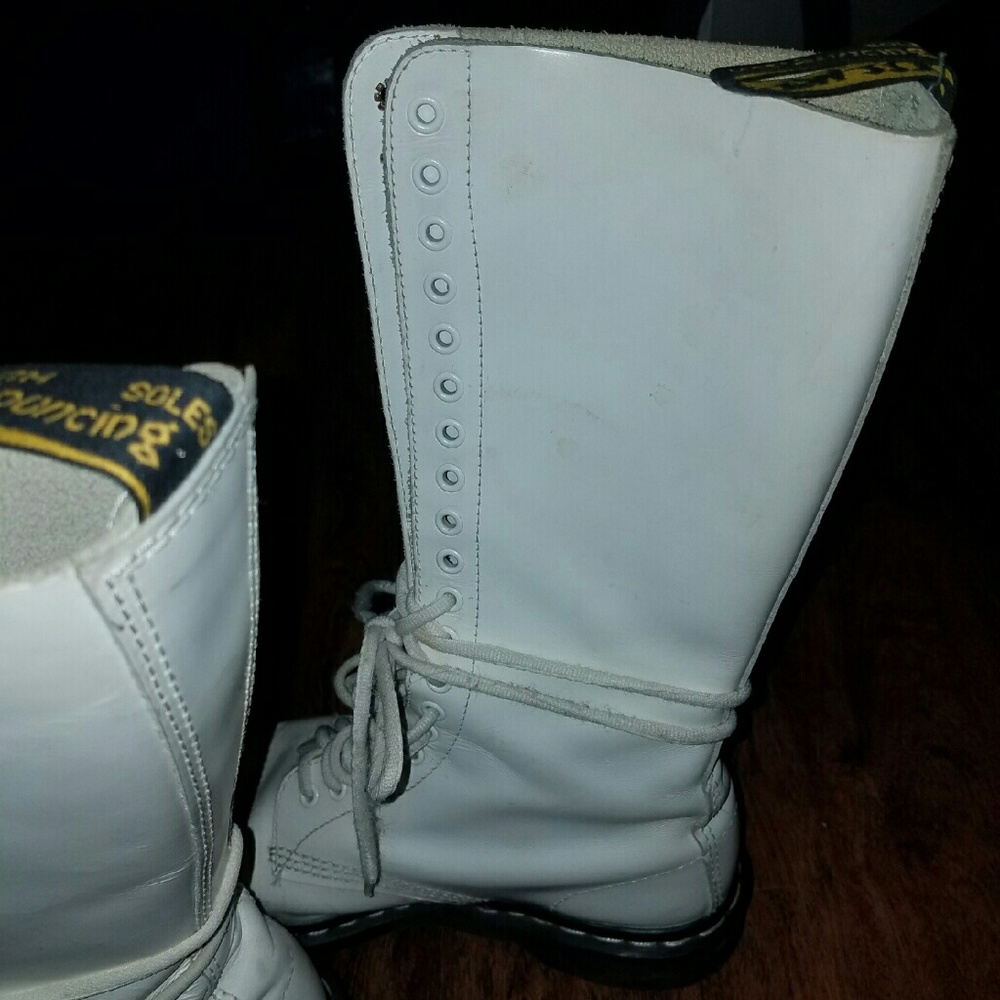 Doc Martens 20 eye, size 7 men