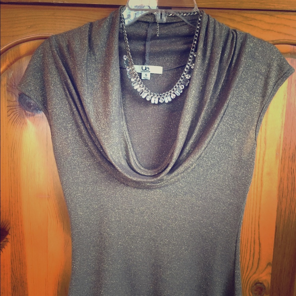 👌 NICE Work-to-Play Cowl w Capsleeves
