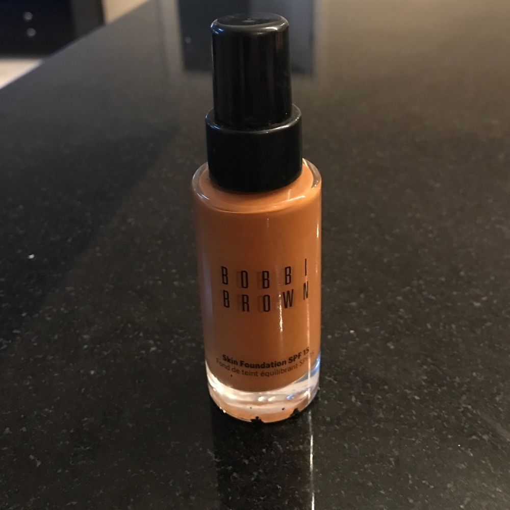 Bobbi Brown skin foundation