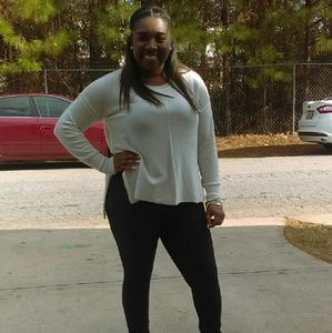 Meet your Posher, Donitra