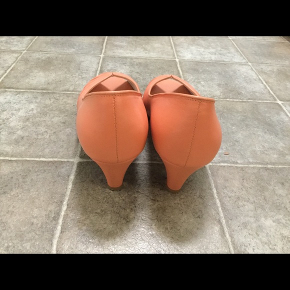 Peep toe 2" heels - Picture 3 of 4