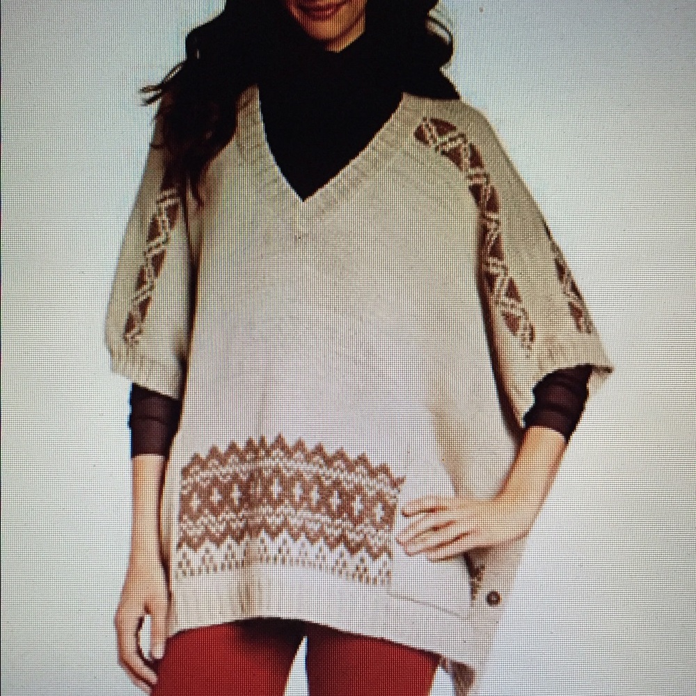 SALE!! Tart Collection Shai Poncho. Lightly worn!
