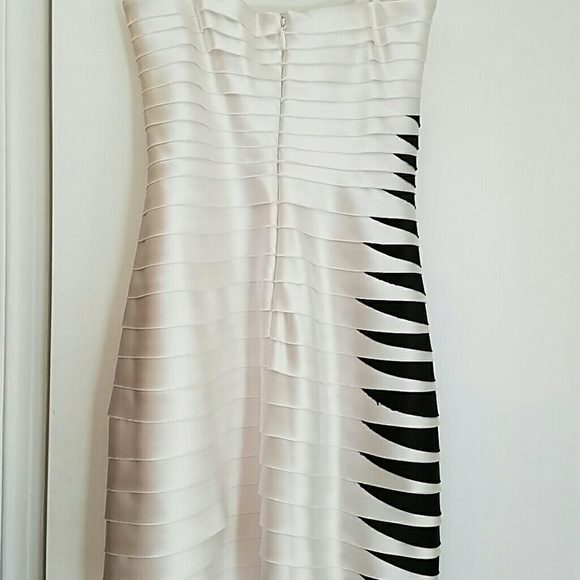 NWT BCBG Maxazria Strapless Cocktail Dress - Picture 3 of 4
