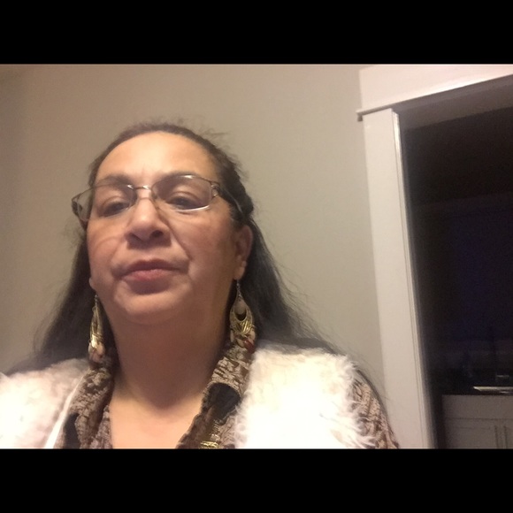 Meet your Posher, Alma - Picture 1 of 1