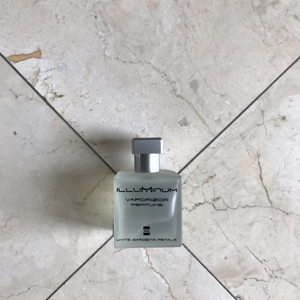 NWOT Illuminum white gardenia vaporizer perfume